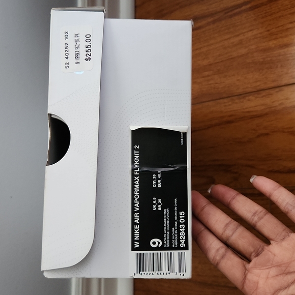 [SOLD]Vapormax sneakers - Picture 6 of 7